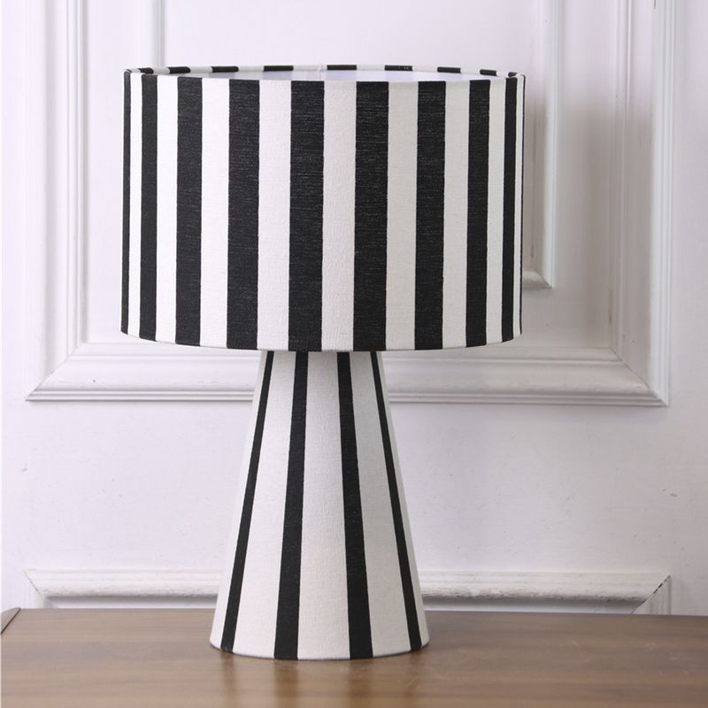 LAMPARA LINO RAYAS BLACK & WHITE E27